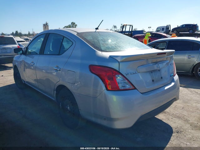 Nissan Versa 2016 3N1CN7AP2GL886616 Image 3