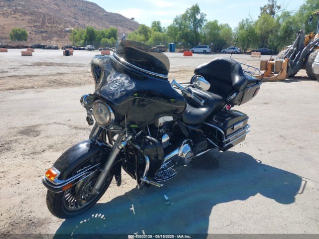 2013 HARLEY-DAVIDSON FLHTCU 1HD1FCM32DB646450 Photo 1