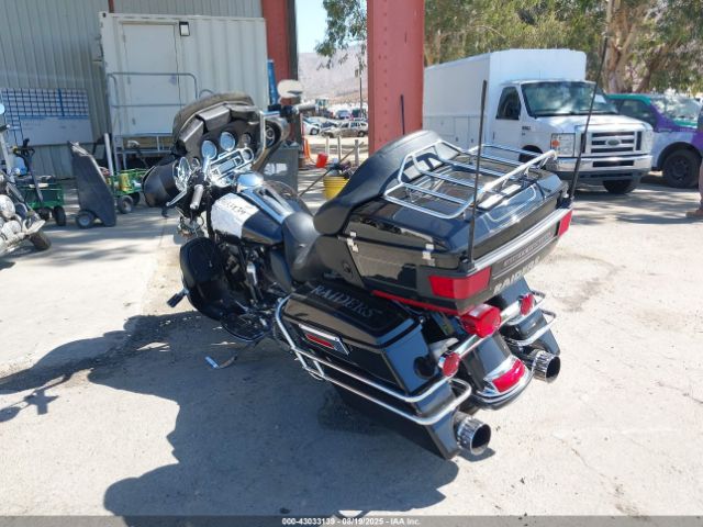 2013 HARLEY-DAVIDSON FLHTCU 1HD1FCM32DB646450 Photo 2