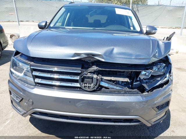 3VV1B7AX6JM030414 Volkswagen Tiguan