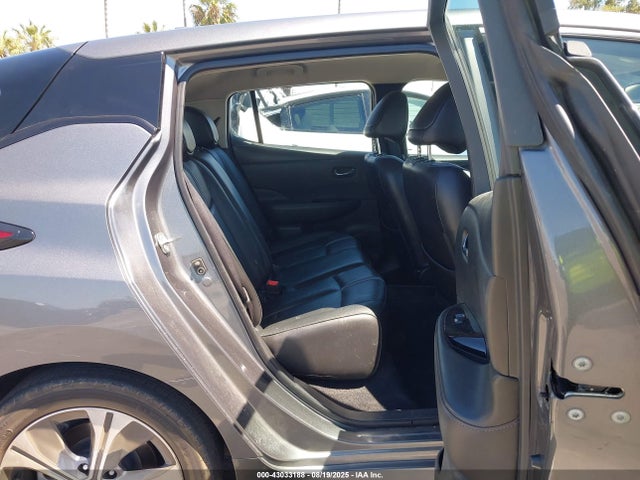 1N4AZ1CP1KC305748 Nissan Leaf