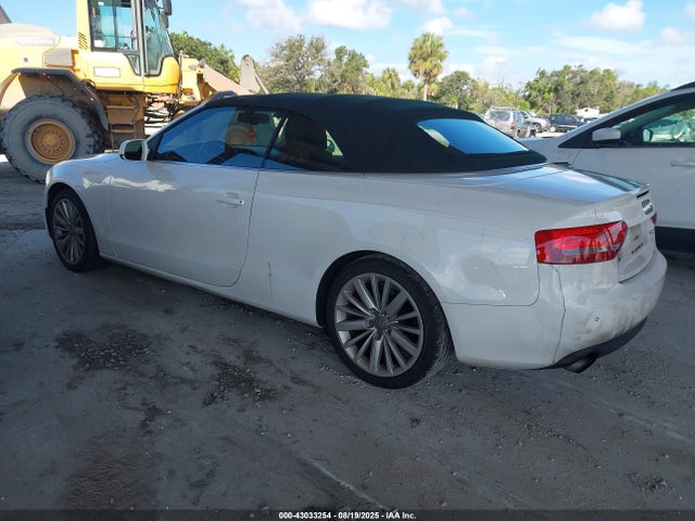 2010 AUDI A5 WAUJFAFH4AN009047 Photo 2