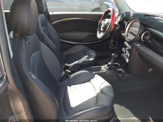 2009 MINI COOPER S CLUBMAN WMWMM33519TP93672 Photo 4