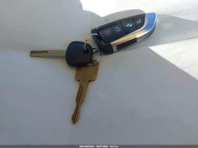 3MW5R7J03N8C63600 BMW 330I