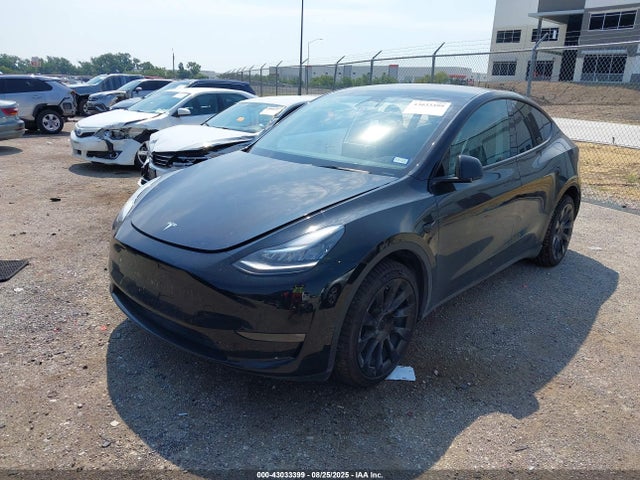 2023 TESLA MODEL Y 7SAYGDEE9PA030510 Photo 1