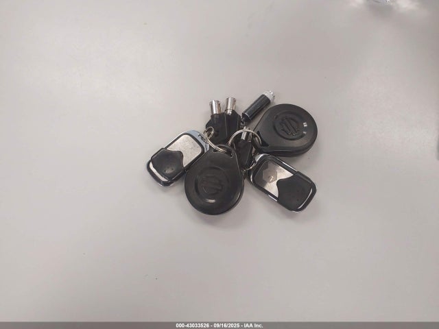 Harley-Davidson 2015 2015 1HD1KRM18FB675418 Image 11