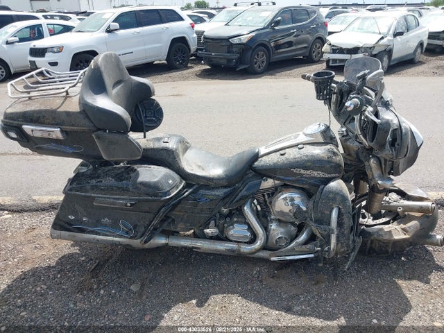 Harley-Davidson 2015 2015 1HD1KRM18FB675418 Image 12