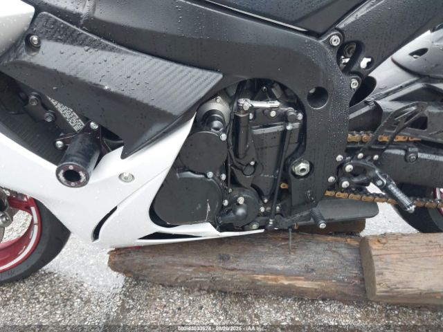 2017 SUZUKI GSX-R750 JS1GR7MA5H2102260 Photo 8