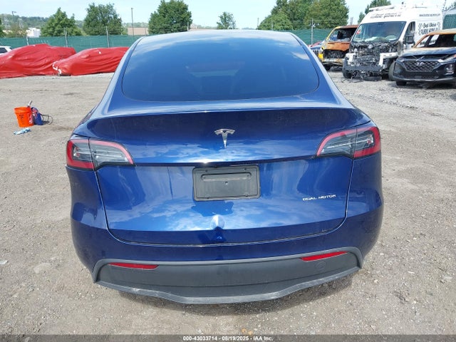 7SAYGDEE9RA251902 Tesla Model Y