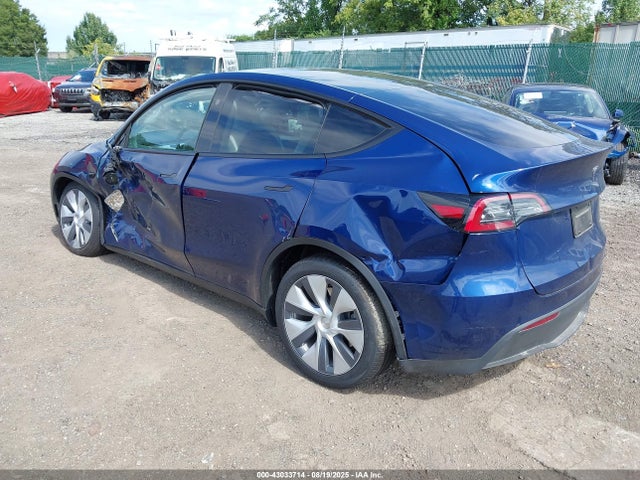 2024 TESLA MODEL Y 7SAYGDEE9RA251902 Photo 2