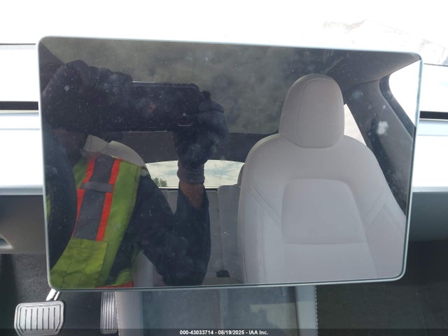 2024 TESLA MODEL Y 7SAYGDEE9RA251902 Photo 6