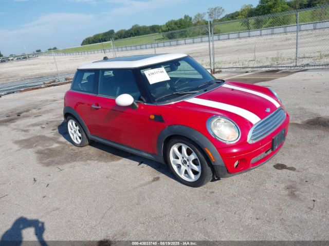 2008 MINI COOPER WMWMF335X8TT67729 Photo 0