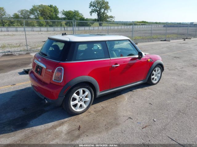 2008 MINI COOPER WMWMF335X8TT67729 Photo 3