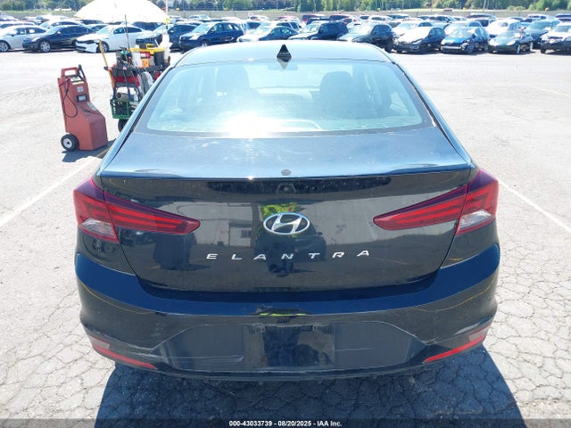 Hyundai mpi nu 2019 5NPD84LF8KH415140 Image 17