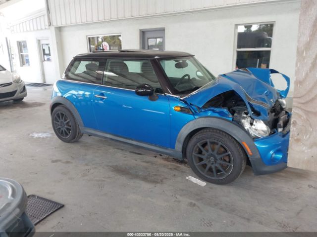 2011 MINI COOPER WMWSU3C50BT253145 Photo 0