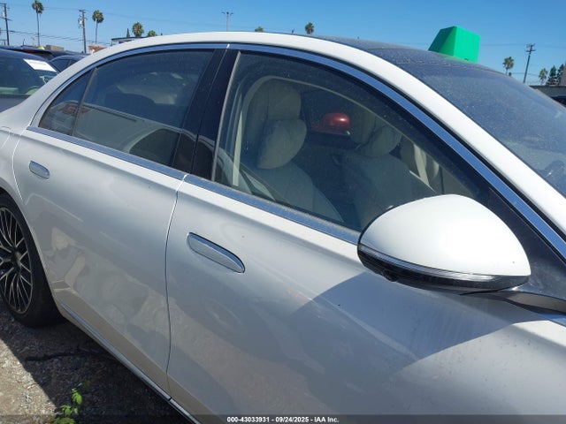 W1K6G7GB6MA028526 Mercedes-Benz m176