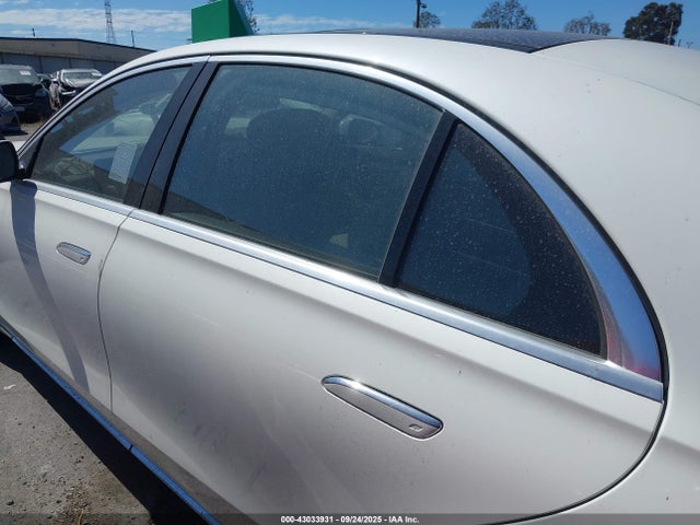 W1K6G7GB6MA028526 Mercedes-Benz m176