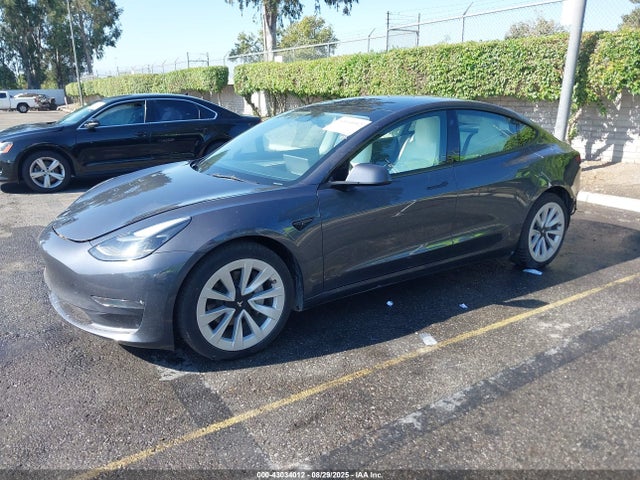 Tesla MODEL 3 2023 5YJ3E1EBXPF631851 Image 2