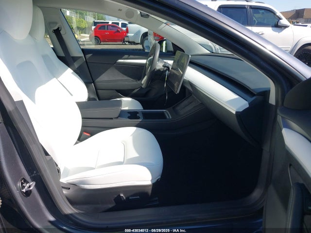Tesla MODEL 3 2023 5YJ3E1EBXPF631851 Image 5
