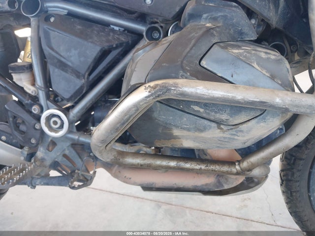 WB10M1305N6F37120 BMW 2022