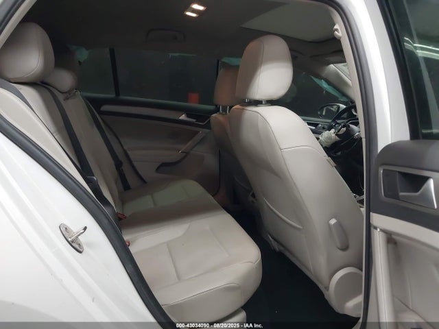 3VW117AU9HM067679 Volkswagen 1.8 tsi