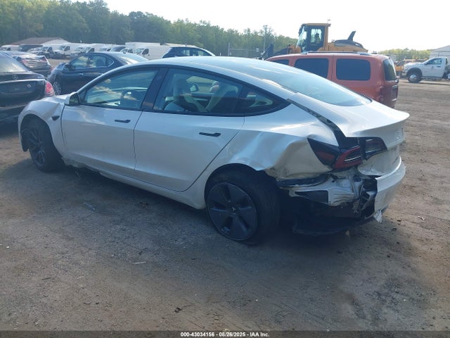 2023 TESLA MODEL 3 5YJ3E1EA3PF498048 Photo 2