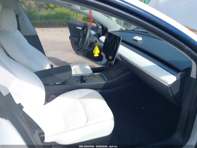 2023 TESLA MODEL 3 5YJ3E1EA3PF498048 Photo 4