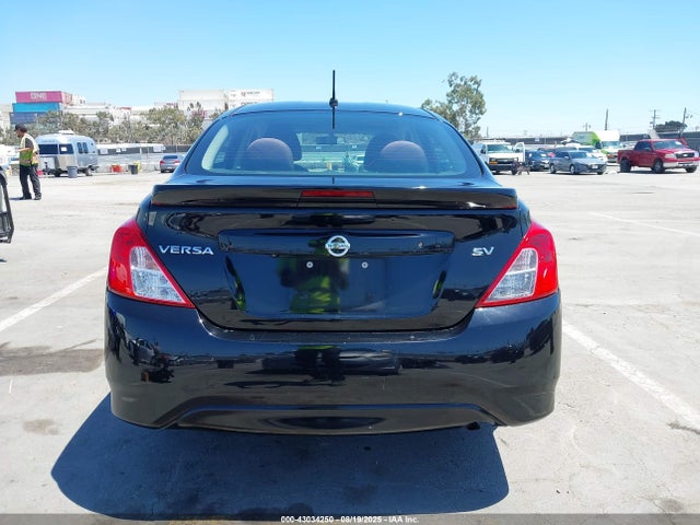 3N1CN7AP8JL885431 Nissan 2018