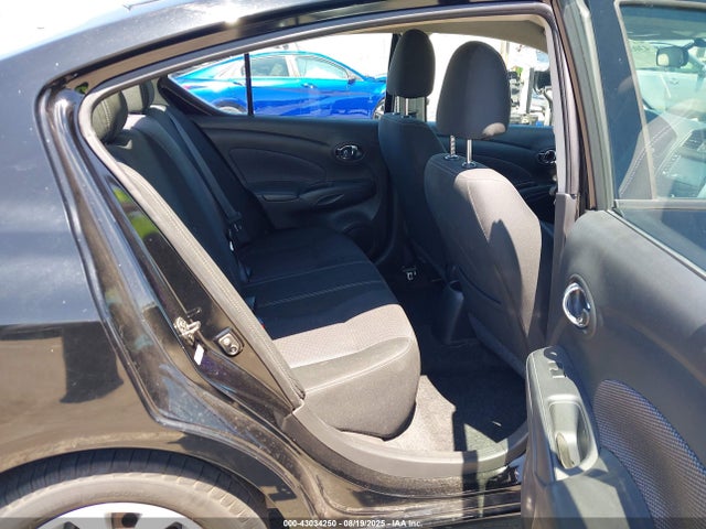 3N1CN7AP8JL885431 Nissan 2018