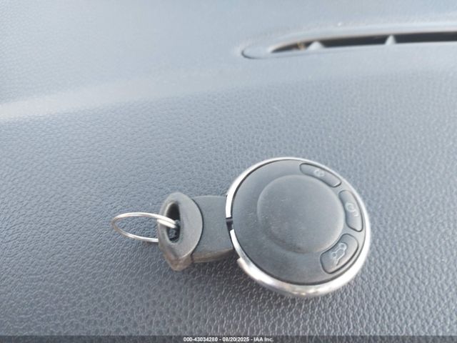 2012 MINI COOPER WMWSU3C59CT186224 Photo 10