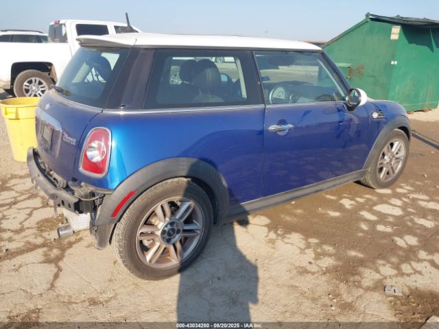2012 MINI COOPER WMWSU3C59CT186224 Photo 3