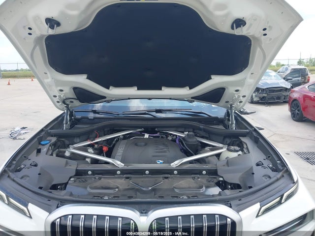 5UX23EM02S9X04818 BMW X7