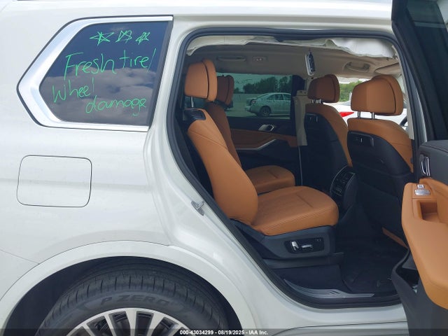 5UX23EM02S9X04818 BMW X7