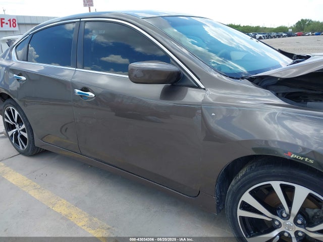 1N4AL3AP7FN384014 Nissan 2015