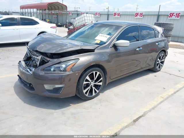 1N4AL3AP7FN384014 Nissan 2015