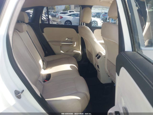 W1N4N4GB6PJ458690 Mercedes-Benz m260