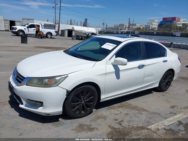 Honda k24w1 2014 1HGCR2F89EA216721 Image 14