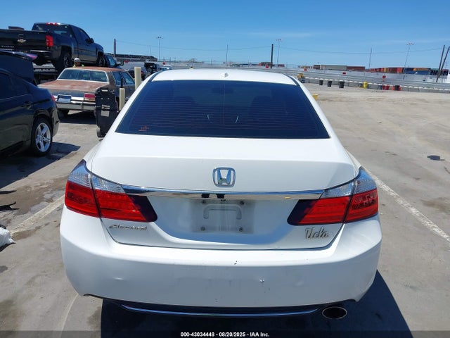Honda k24w1 2014 1HGCR2F89EA216721 Image 16