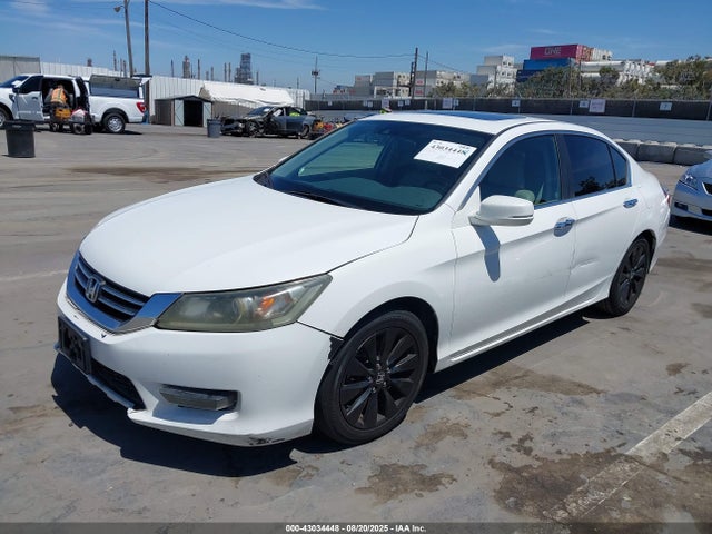 Honda k24w1 2014 1HGCR2F89EA216721 Image 2