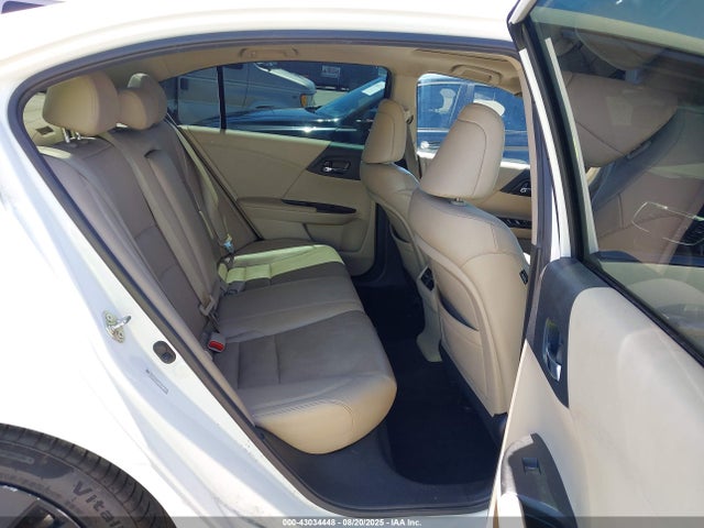 Honda k24w1 2014 1HGCR2F89EA216721 Image 8