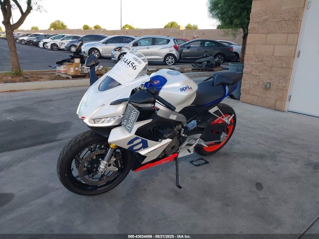 ZD4KSUP01NS000329 Aprilia Rs 660 Fac