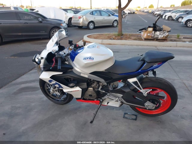 ZD4KSUP01NS000329 Aprilia Rs 660 Fac