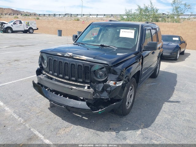 Jeep Patriot 2016 1C4NJPBA5GD525916 Image 2