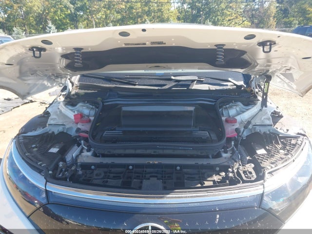 W1KCG2DB9NA012865 Mercedes-Benz ed
