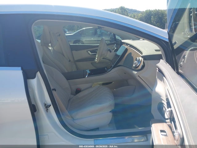 Mercedes-Benz ed 2022 W1KCG2DB9NA012865 Image 5