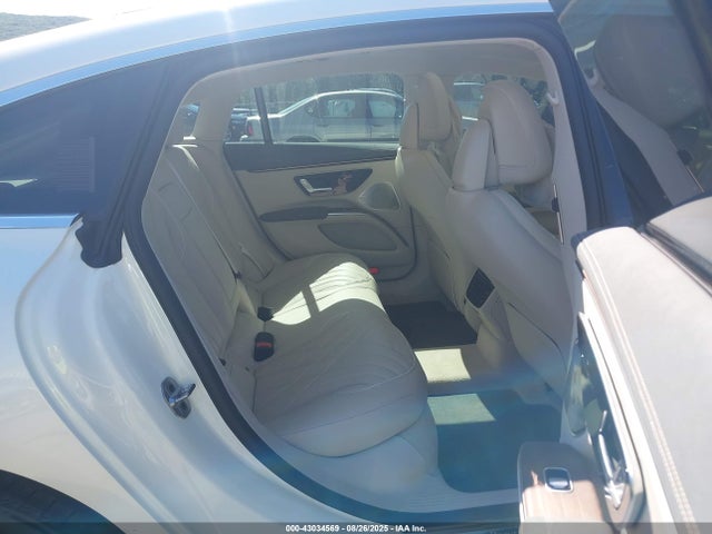 Mercedes-Benz ed 2022 W1KCG2DB9NA012865 Image 8
