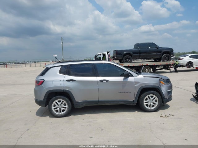 Jeep Compass 2018 3C4NJCAB0JT287168 Image 13