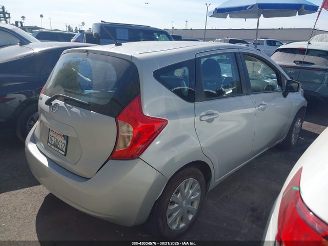 Nissan VERSA NOTE 2015 3N1CE2CP0FL387361 Image 4