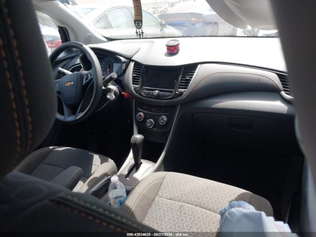 2021 CHEVROLET TRAX KL7CJKSB0MB319698 Photo 4