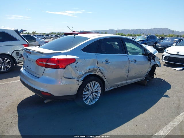 Ford 2.0l gdi 2017 1FADP3J28HL336137 Image 4